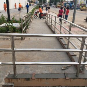 Lan can và tay vịn cầu thang