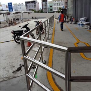Lan can và tay vịn cầu thang